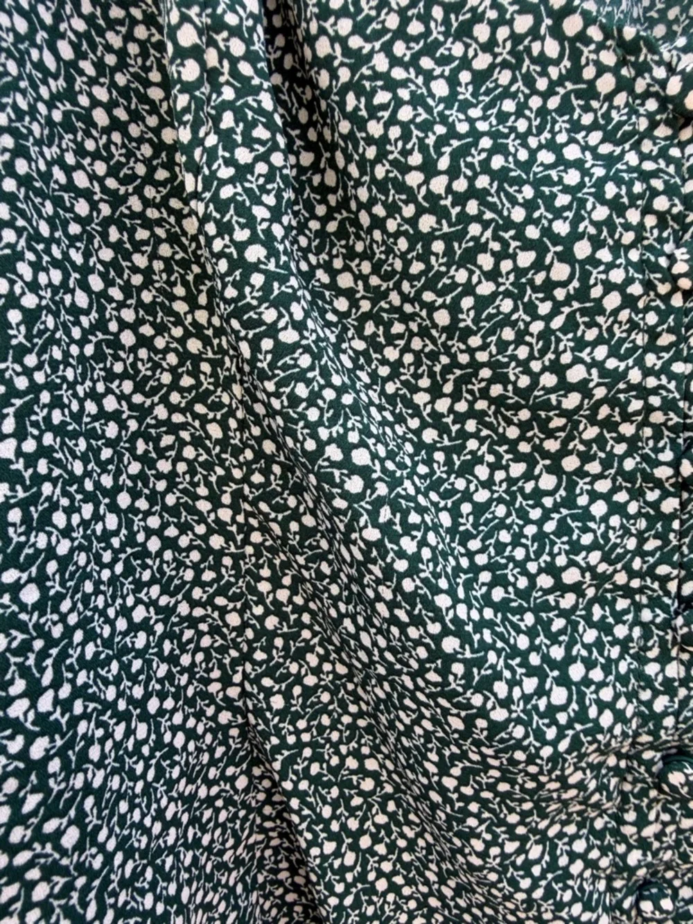 Abercrombie and Fitch Green Floral Long-Sleeve Cowl Neck Top Size: XL